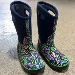 Girls Bog snow boots size 3